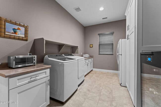 Building Photo - 3201 Prospector Wy