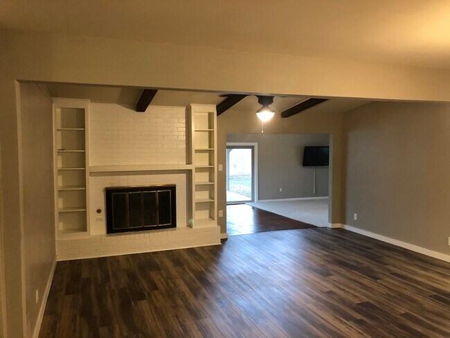 Living room - 9633 Chukar Cir