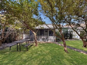 Building Photo - 969 Bay Dr