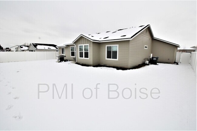 Building Photo - 973 S Rangipo Ave