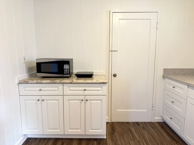 Building Photo - 2813 Puumele Pl