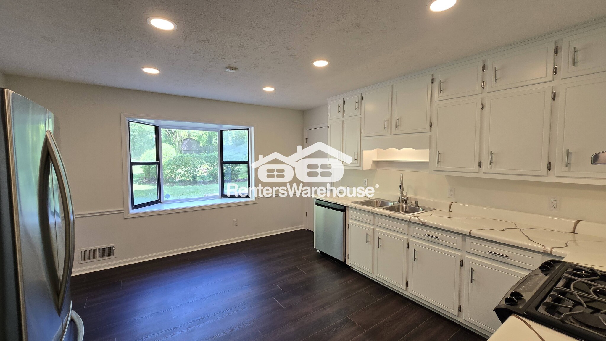 Building Photo - 5229 Rockbridge Dr