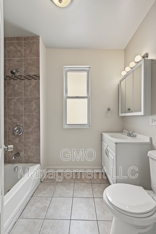 Building Photo - 4341 W Gladys Ave