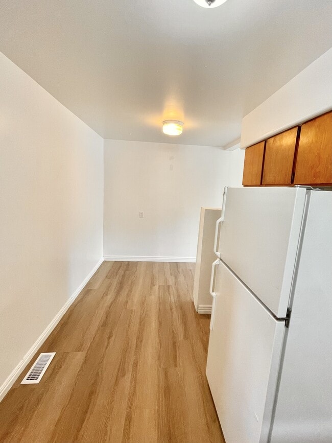 Building Photo - 2873 Adams Ave