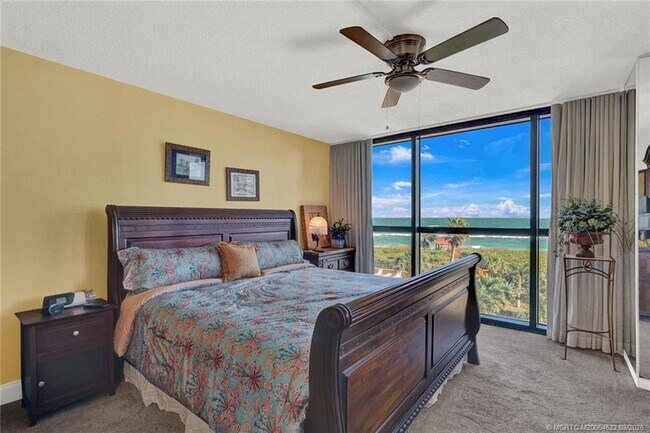 Building Photo - 10410 S Ocean Dr