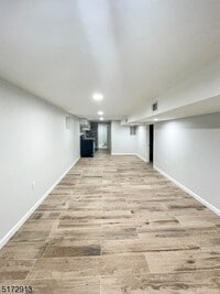 Building Photo - 136 Chancellor Ave