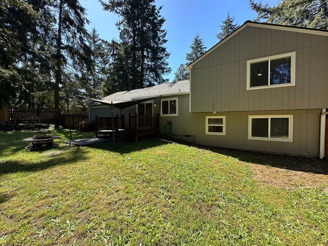 Building Photo - Charming 3 bedroom home in desirable Puyallup