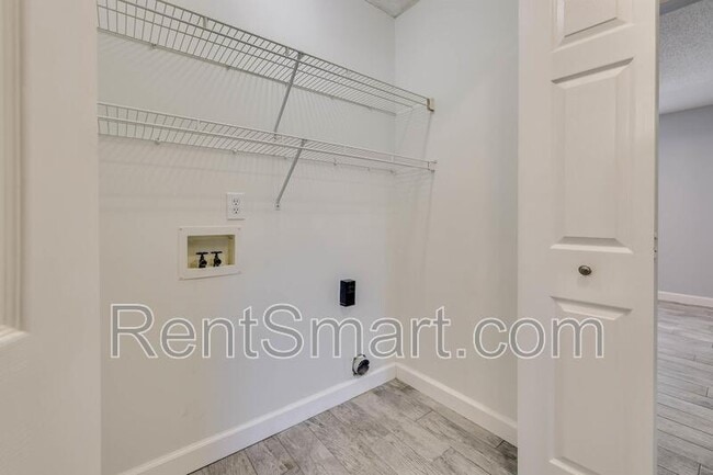 Building Photo - 4760 Brookwood Dr