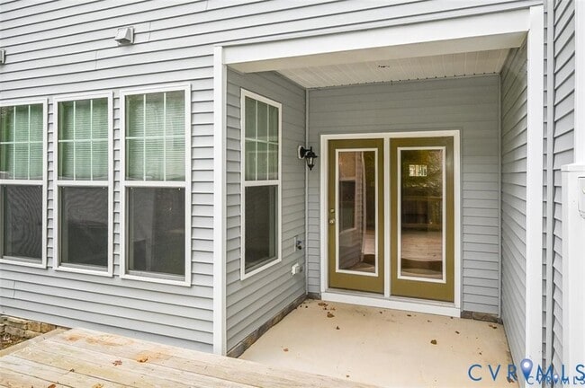 Building Photo - 8090 Manton Ct