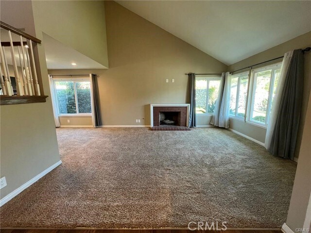 Building Photo - 25502 Goldenspring Dr