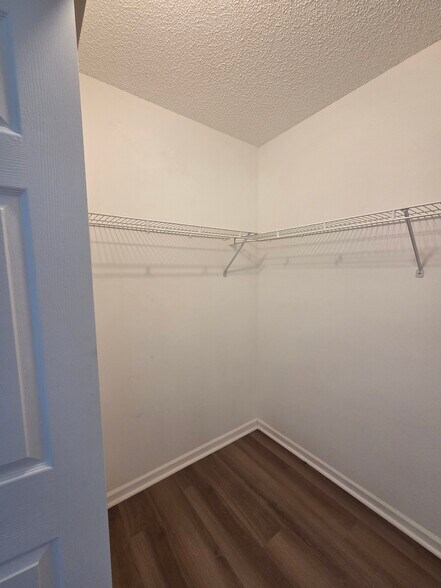 Building Photo - 330 NW 67th St