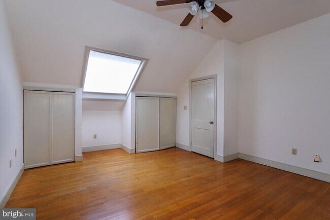 Building Photo - 2331 N 58th St