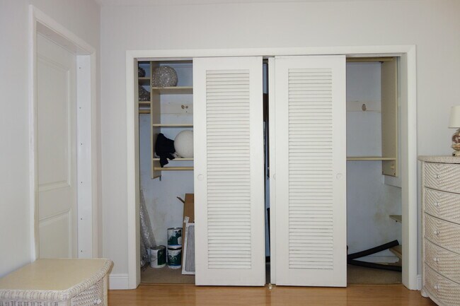 Building Photo - 2020 Terra Mar Dr