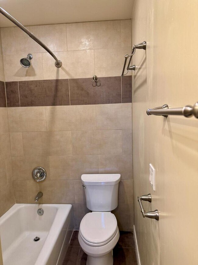 Building Photo - 4169-4171 Illinois St. - Unit A