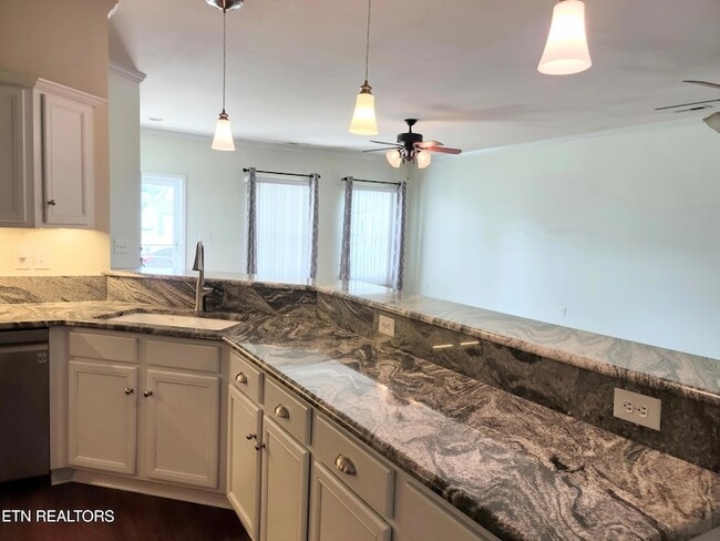 Building Photo - 144 Hardinberry St