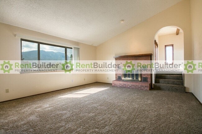 Building Photo - CALL US TODAY AT (505) 808-6467 TO SCHEDUL...