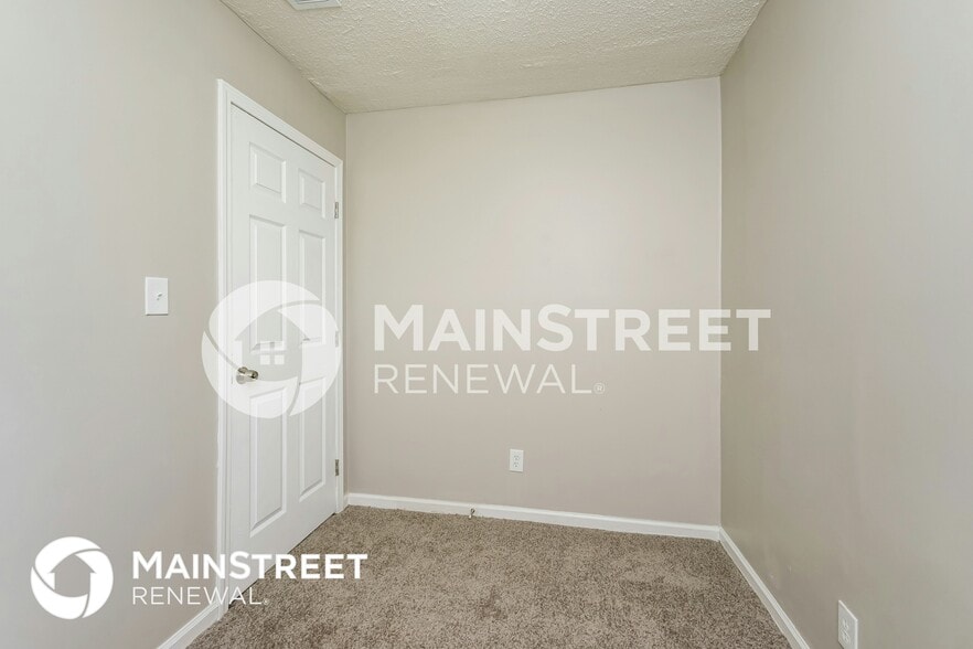 Building Photo - 3622 W Jefferson St