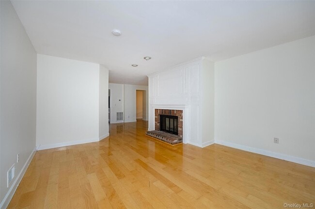 Building Photo - 54 Bennett Common Way