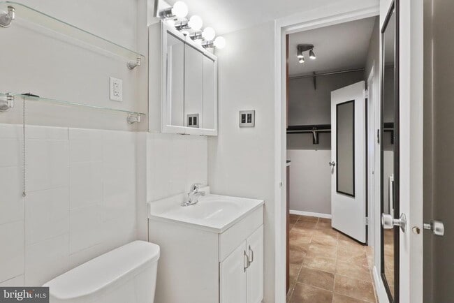 Building Photo - 801 N Pitt St