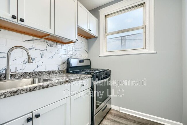 Building Photo - 2316 Garrett Ave