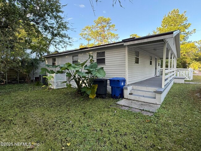 Building Photo - 651 Anderson St