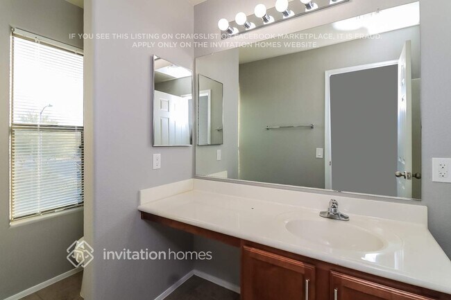 Building Photo - 6386 W Barbara Ave