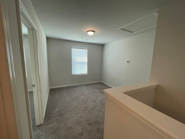 Building Photo - 3818 Miller Dr