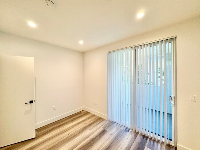 Building Photo - 11155 Huston St