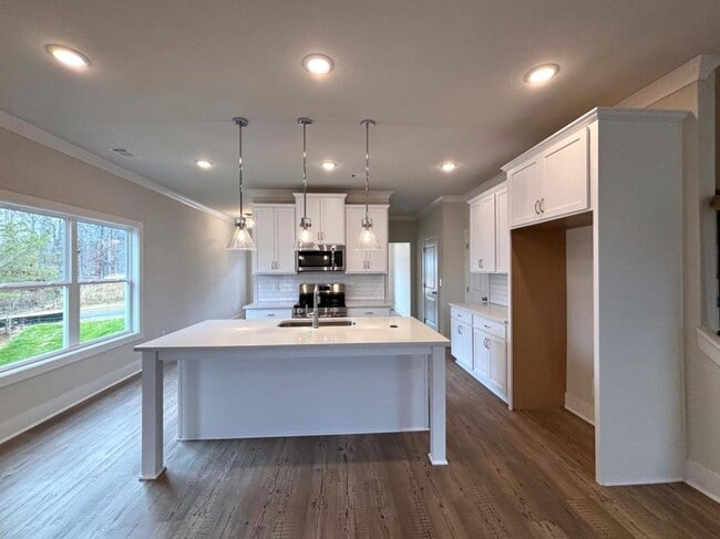 Building Photo - 4502 Highland Gate Pkwy