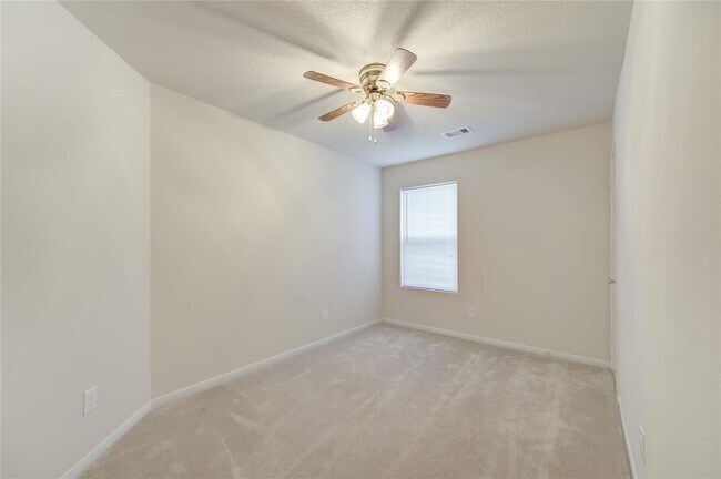 Building Photo - 3639 Barkers Crossing Ave