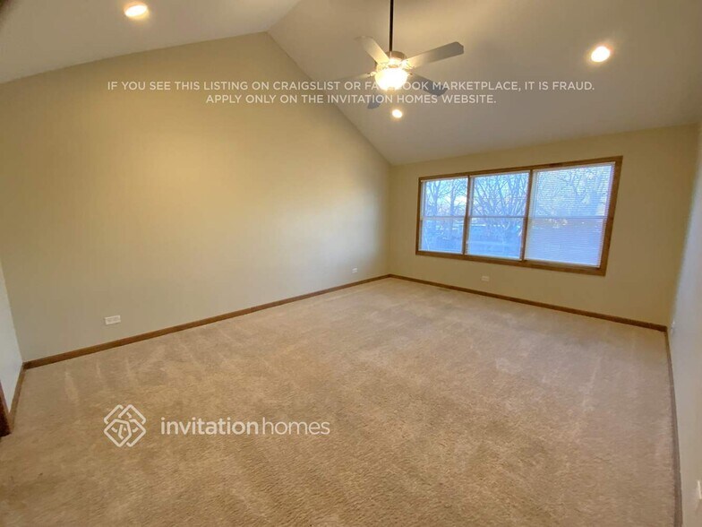 Building Photo - 34W532 Colley Dr