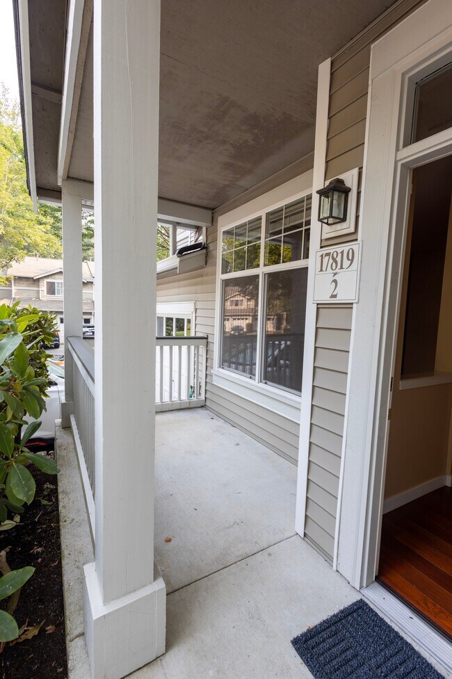 Front Patio - 17819 NE 96th Way