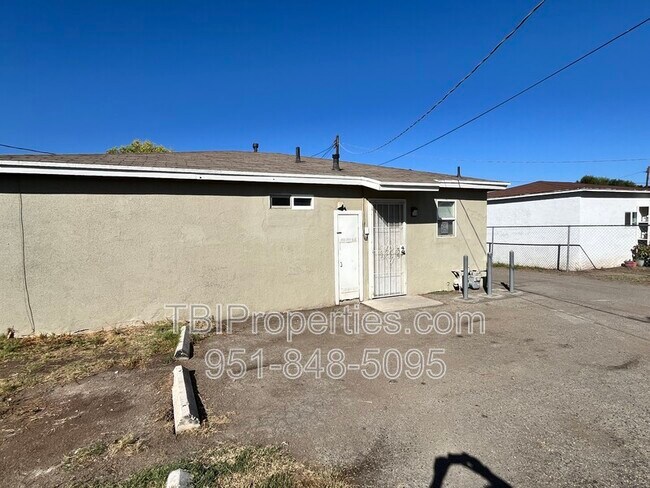 Building Photo - 7773 Philbin Ave
