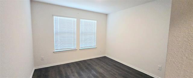 Building Photo - 2121 Basil Ave