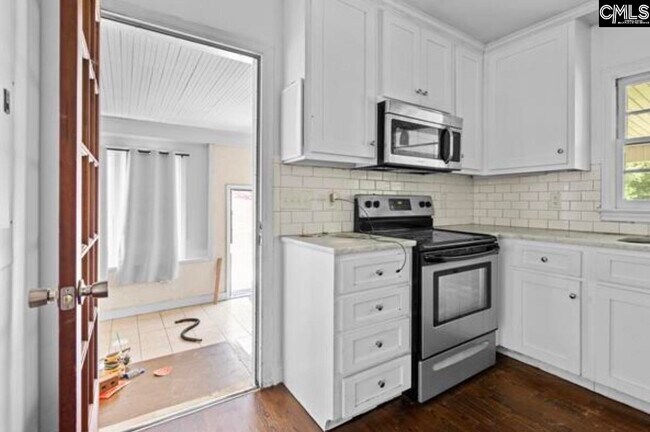 Building Photo - 4750 Lang Ridge Dr