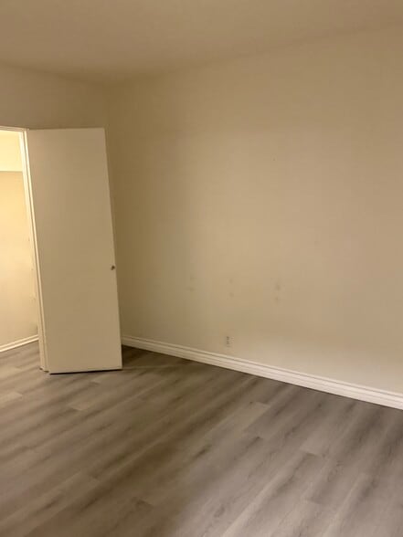 Building Photo - 2028 N Commonwealth Ave