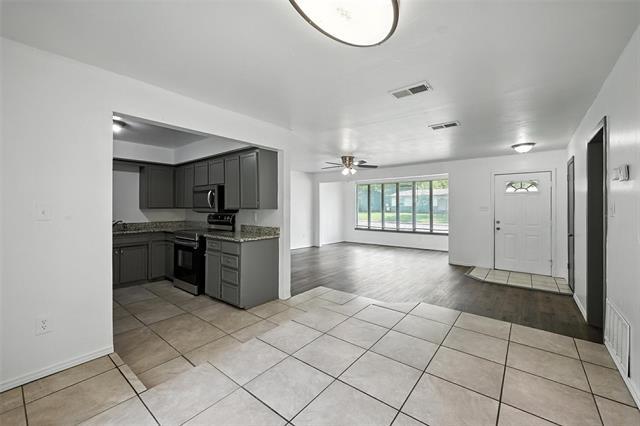 Building Photo - 124 Vandenburg Dr