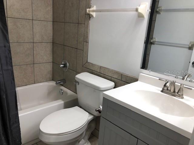 Building Photo - 3500 SW 29th Terrace