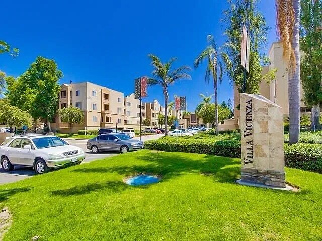 Building Photo - 8889 Caminito Plaza Centro