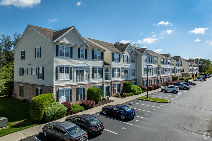 Primary Photo - Warren Heights