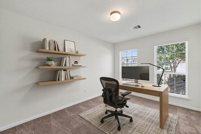 Building Photo - 3315 Madison Elm St