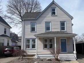 Building Photo - 19 Cohasset St