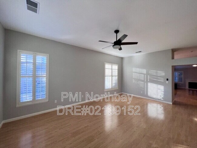 Building Photo - 1465 Wedgewood Ct