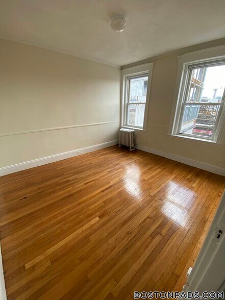 Building Photo - 1185 Boylston St