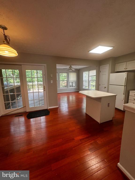 Building Photo - 2722 Thornbrook Ct