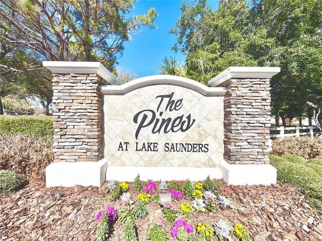 Building Photo - 1044 Longville Cir