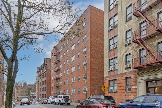 Building Photo - Parkcrest West