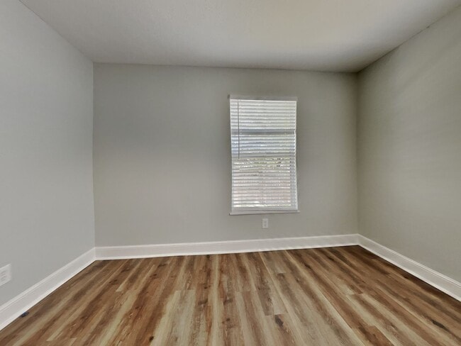 Building Photo - Newly Renovated Single Family Home | 3 BR/2BA | Fenced Backyard