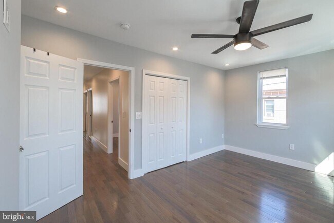 Building Photo - 1214 S 21st St