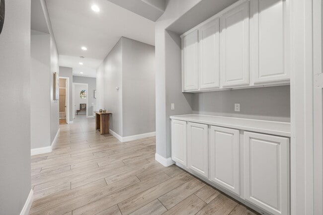 Building Photo - 49392 Hohokam River St